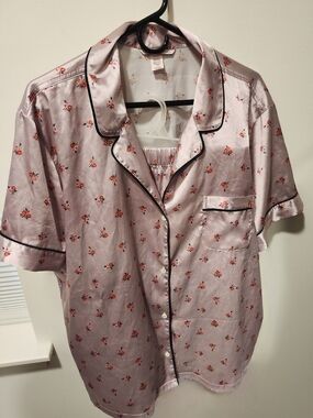 Victoria's Secret Pink Floral Satin Pajama Set